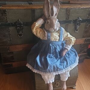 Camelot Rosabel Porcelain Bunny